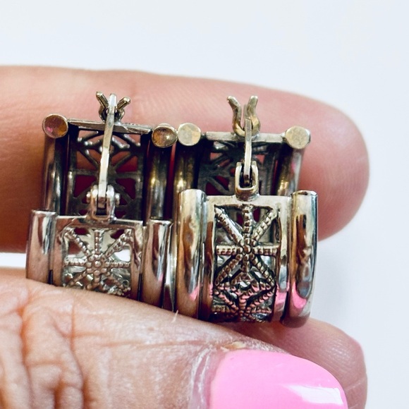 SOLID 14K WHITE GOLD WIDE FILIGREE HOOP EARRINGS - Picture 5 of 11